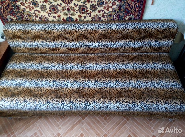 Диван еврокнижка