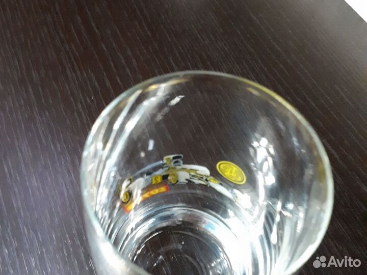 Стакан Богемия с машиной Формула-1 в коллекцию