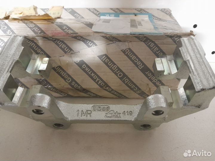 Alfa 147/156 Скоба переднего суппорта Новая