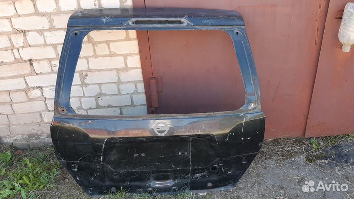 Крышка багажника Nissan X-Trail