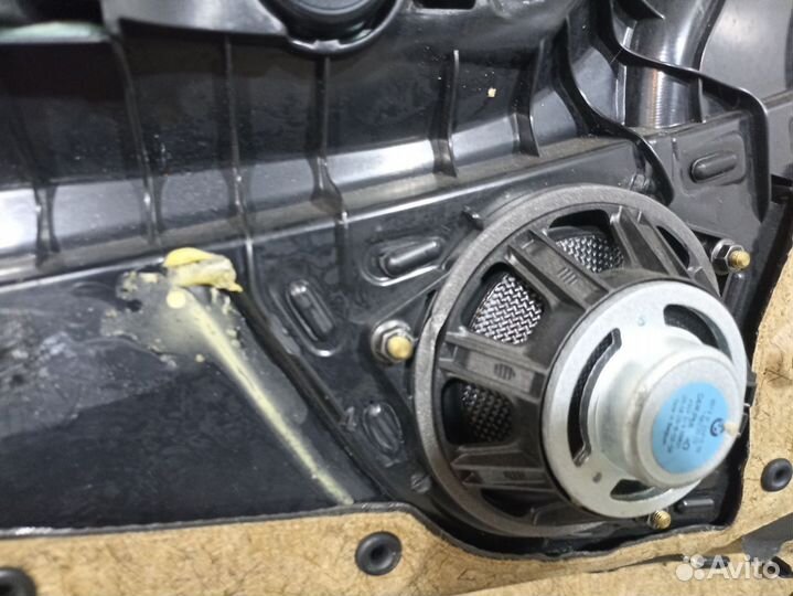 Oбшивка двеpи пеpедней правой вмw F01/F02