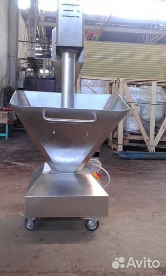 Мукопросеивательная машина IUE 50