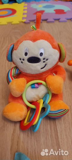 Развивающие игрушки погремушки пакетом для малышей