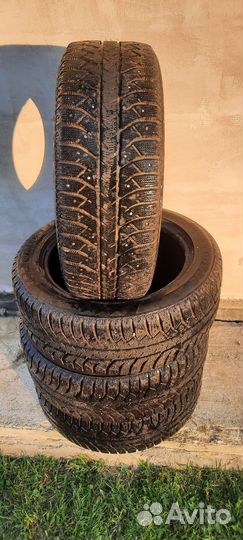 Bridgestone Ice Cruiser 7000 205/55 R16 T