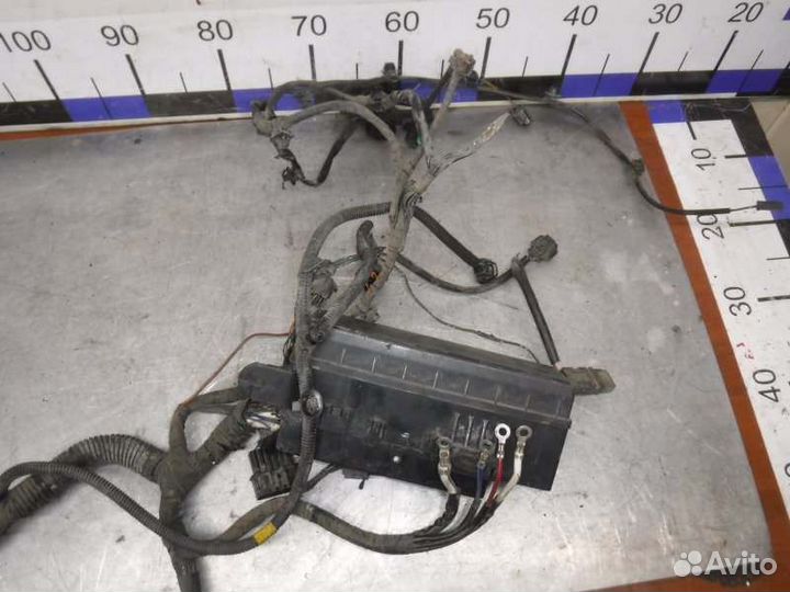 Коса подкапотная передняя Mitsubishi Pajero Sport