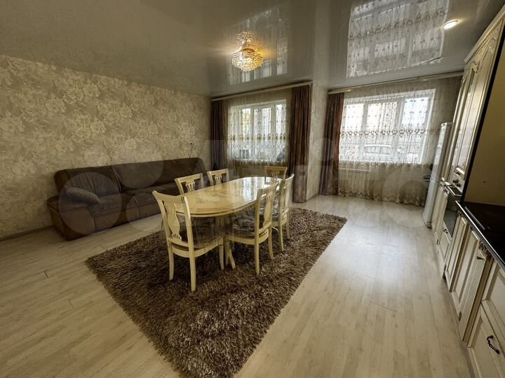 3-к. квартира, 70,8 м², 1/18 эт.