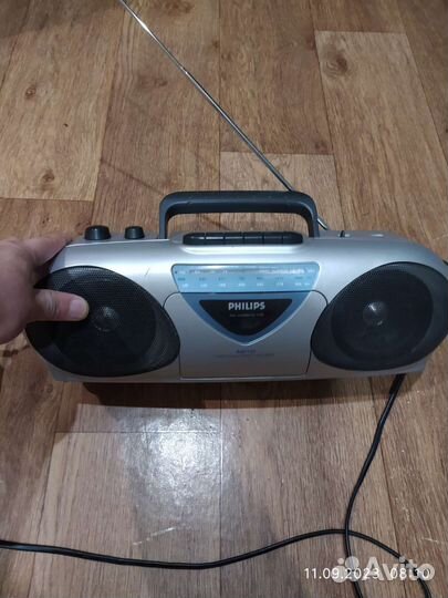 Кассетный магнитофон (радио) philips