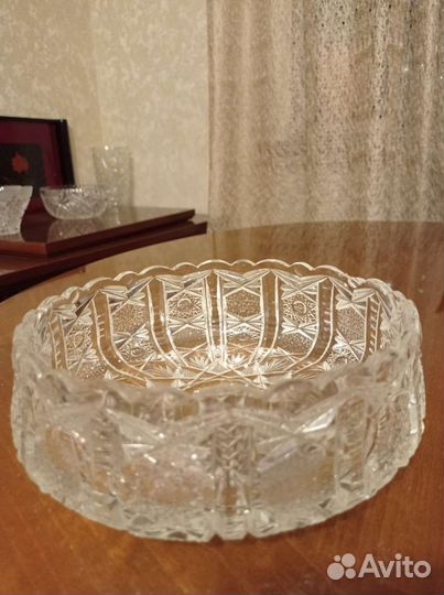 Хрустальная ваза