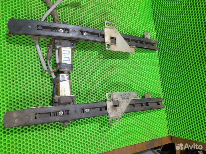 Электростеклоподъемники передние Ваз Лада 2109 211