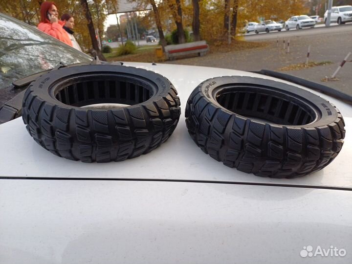 Литая бескамерная покрышка 10x2.7-6.5 для Kugoo