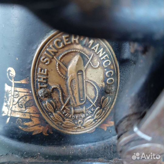 Швейная машинка Singer