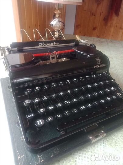 Печатная машинка Olympia Progress
