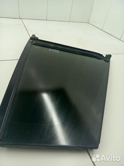 Глухое стекло заднее правое (Volkswagen ID.6)