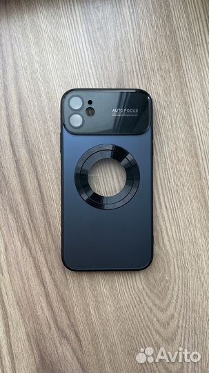 Чехол на iPhone