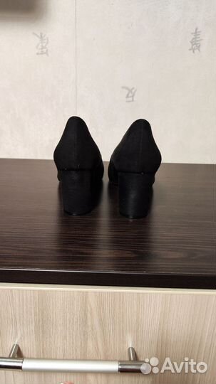 Туфли женские 38 размер черные новые