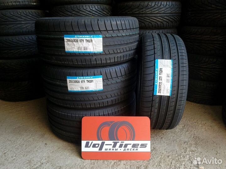 Triangle TH201 255/35 R20 97Y