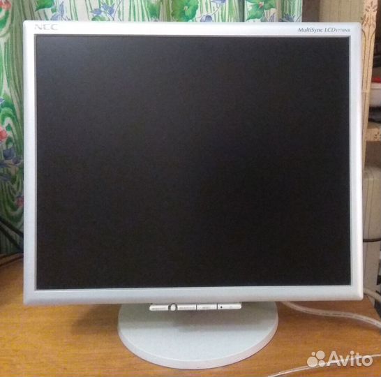 Монитор NEC multisync LCD 1770NX