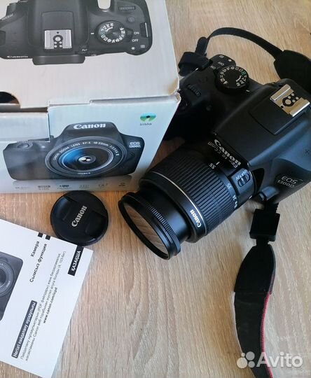 Зеркальный фотоаппарат Canon 1300D