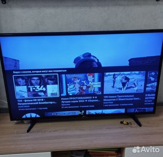 Телевизор LG 49UH610V-ZB