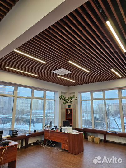 Реечный потолок под дерево