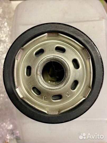 Фильтр маслянный 04105409AE Mopar