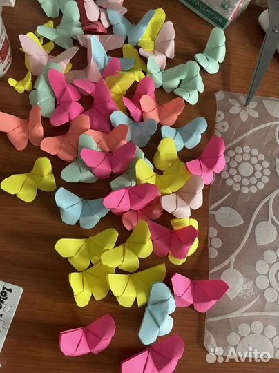 Бумажные бабочки, декор,бумажный наполнитель