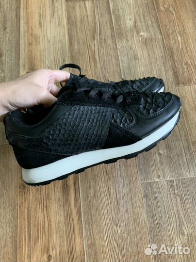 Кроссовки zara 35