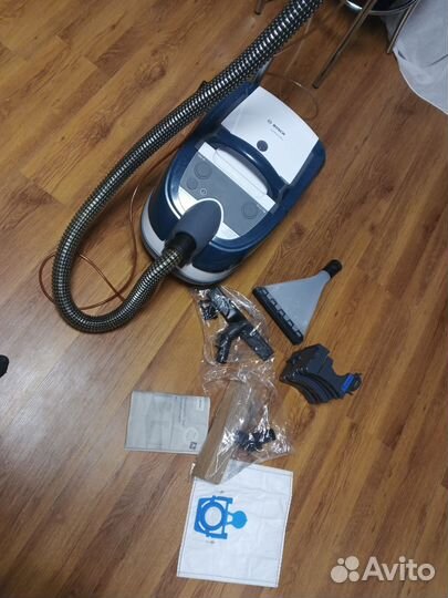 Пылесос бошь моющий 4серии аквариум