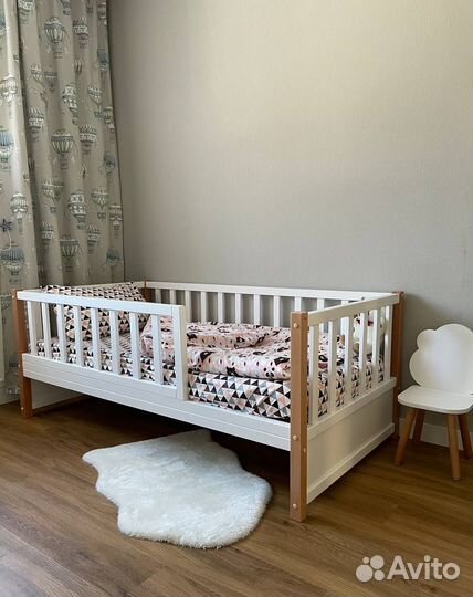 Детская кровать Basic бук