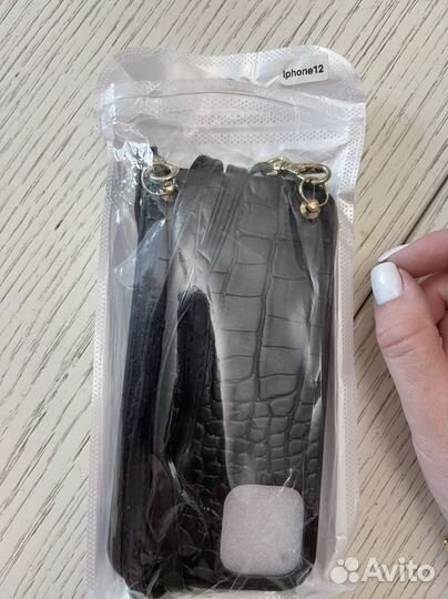 Чехол на iPhone 12