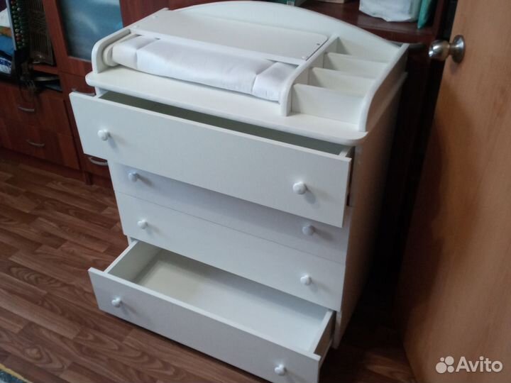 Пеленальный столик комод