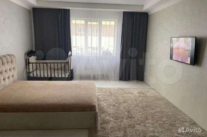 1-к. квартира, 52 м², 1/5 эт.