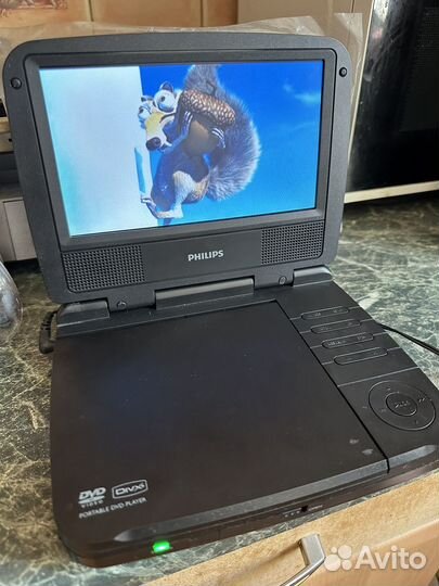 Портативный dvd проигрыватель Philips