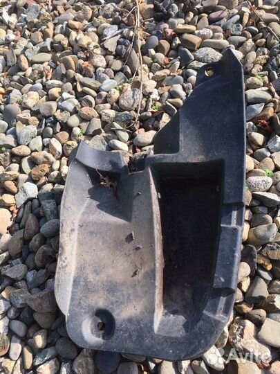 Toyota corolla 150 брызговик бампера задний левый