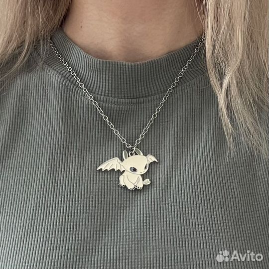 Украшение на шею
