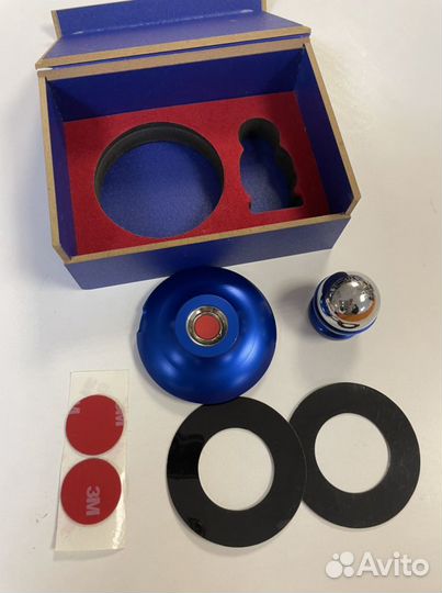 Беспроводная автомобильная зарядка для телефона