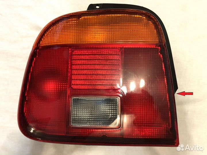 Фонарь задний Suzuki Baleno (1995—2002)