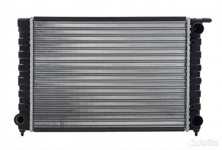 Радиатор охлаждения Volksvagen Golf Jetta