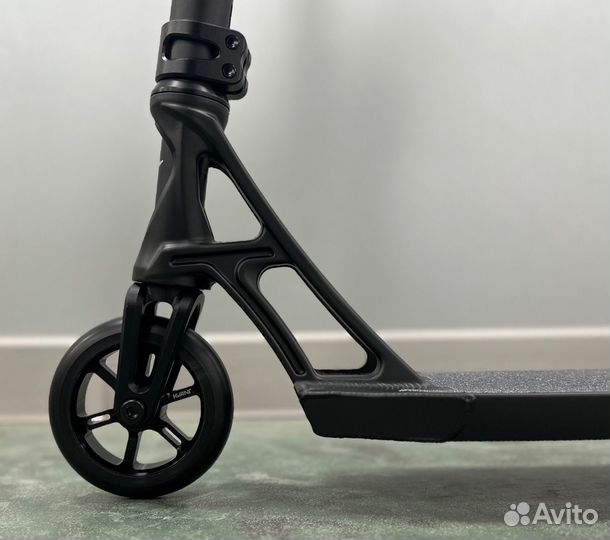 Трюковой самокат Kvant
