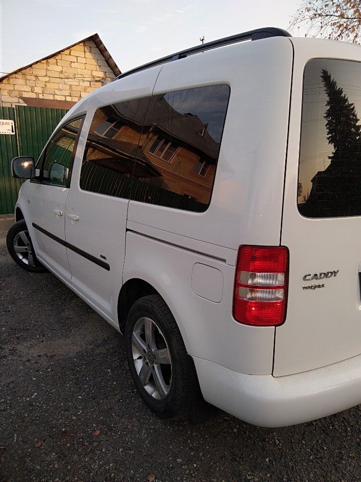 Volkswagen Caddy: фото владельца