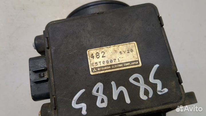 Измеритель потока воздуха Mitsubishi Galant, 1997