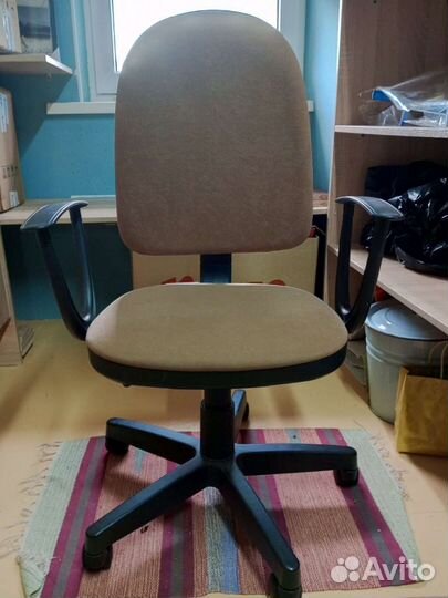 Компьютерное кресло