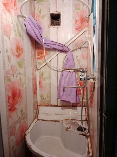 Комната 15 м² в 5-к., 3/5 эт.