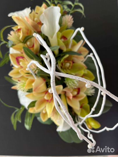 Интерьерная цветочная композиция