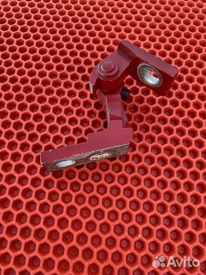 Петли передней правой двери Volkswagen Passat b5