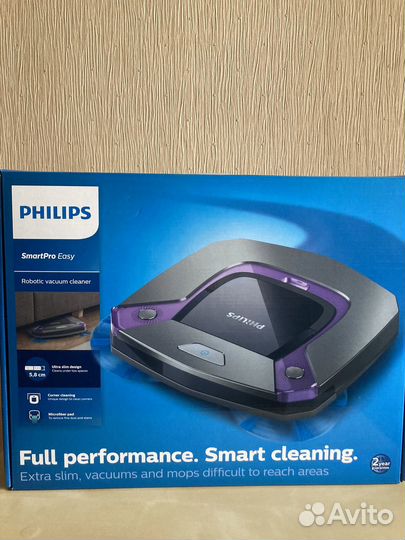 Робот пылесос Philips SmartPro FC8796