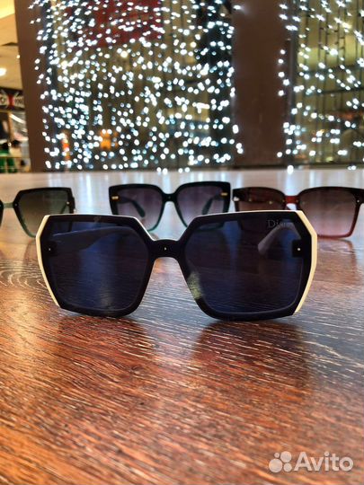 Солнцезащитные очки