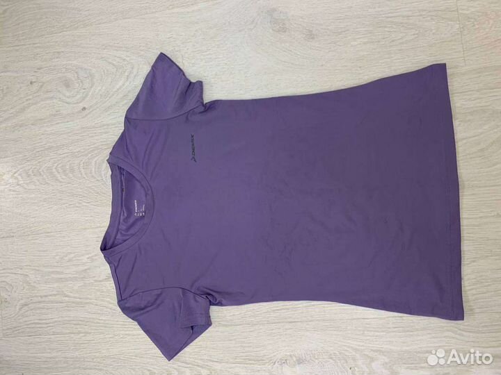 Спортивные вещи женские