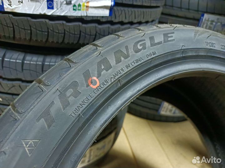 Triangle EffeXSport TH202 225/40 R18 92Y