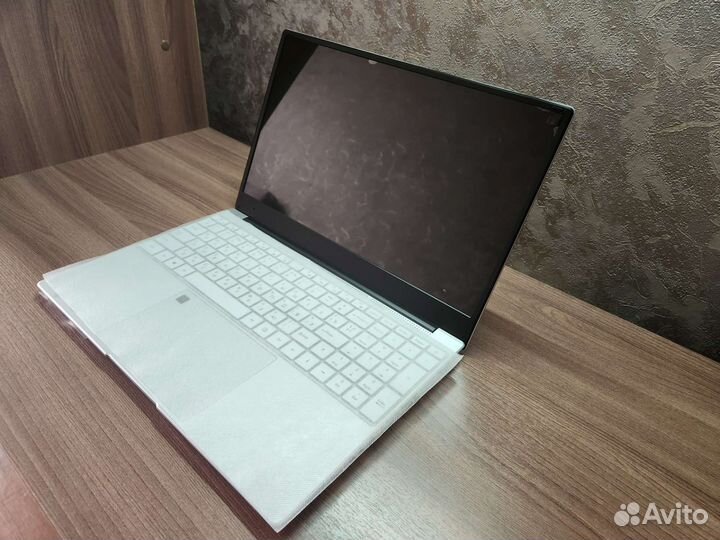 Ноутбук новый в коробке